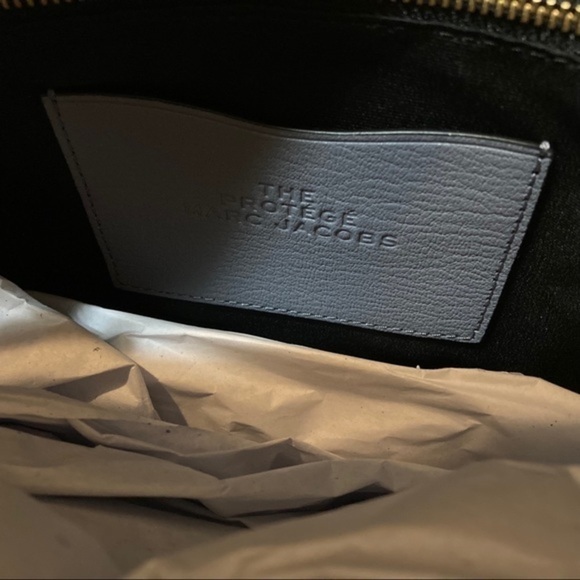 Marc Jacobs The Protege tote bag in Shadow Sz 11''H x 14''W 6''D on the top 16”W - Picture 15 of 16